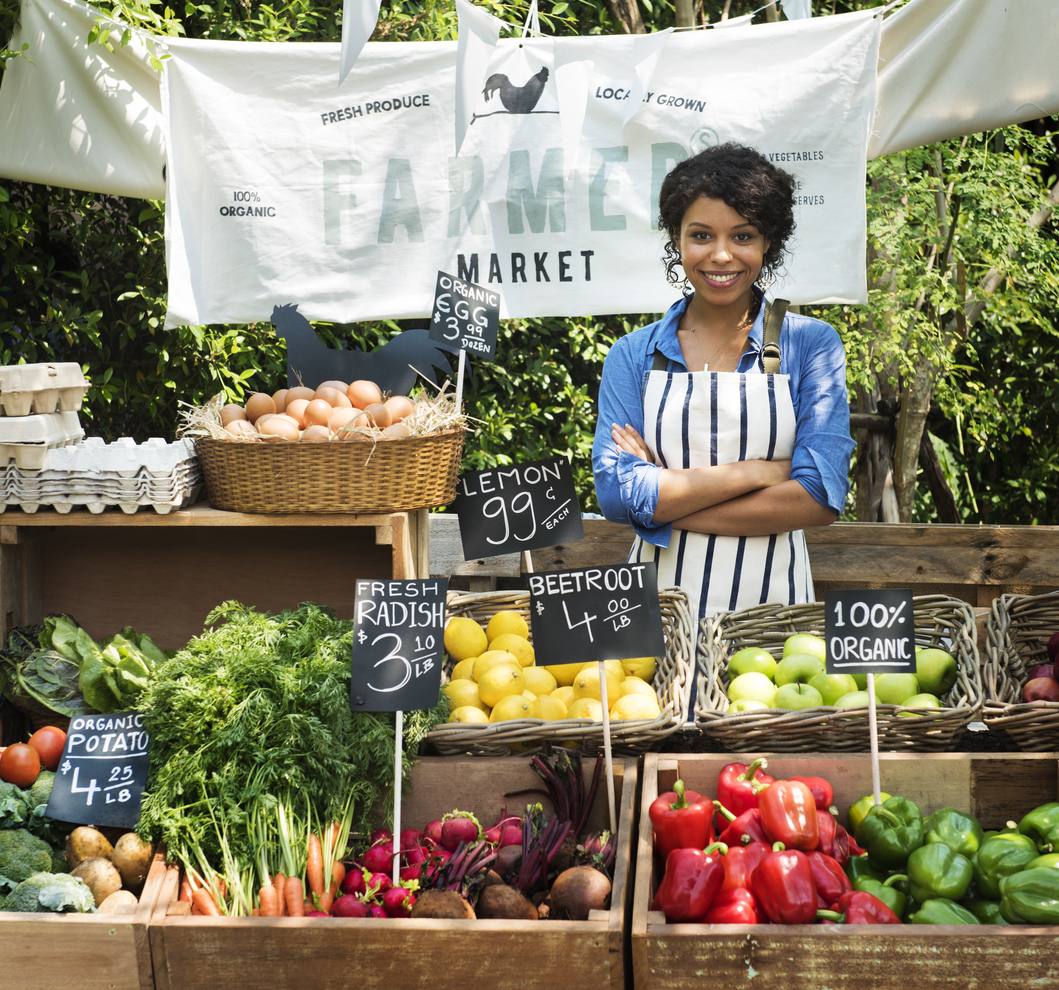 farmers market stand and display 