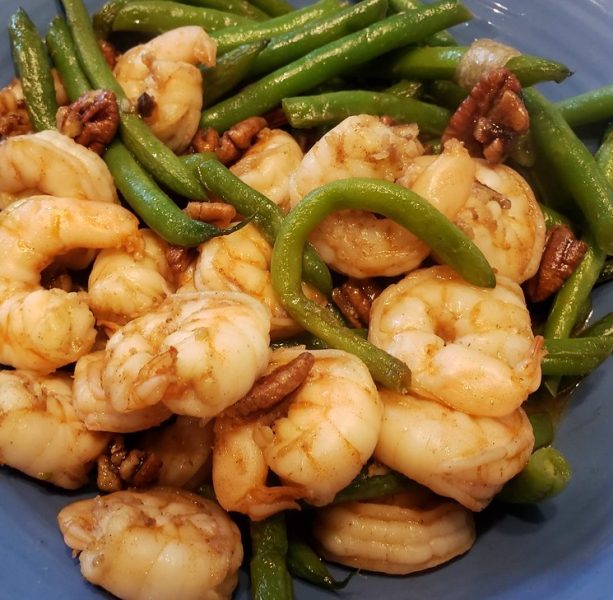 Shrimp food with veggies