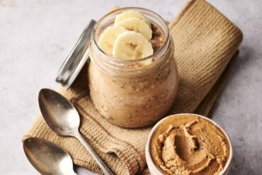peanut butter banana overnight oats