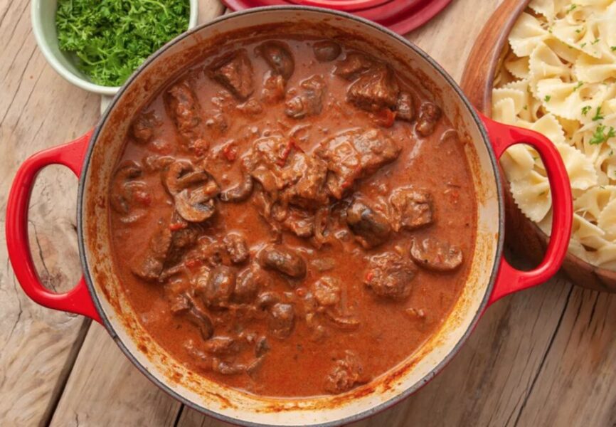 goulash meal in a sauce pan