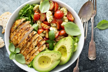 A plate of low calories ingredients