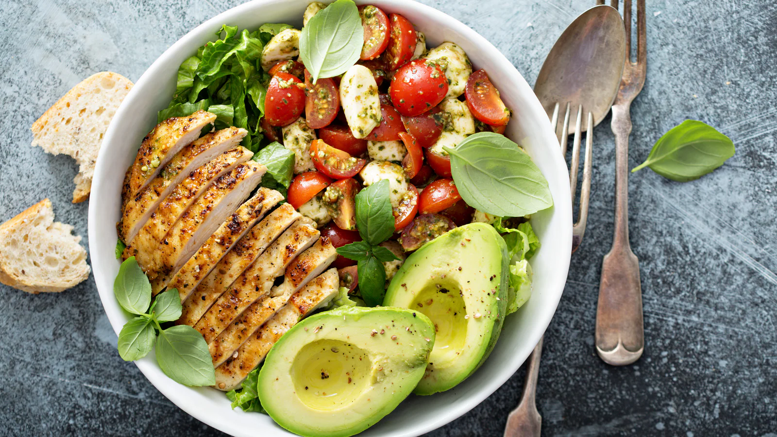 A plate of low calories ingredients