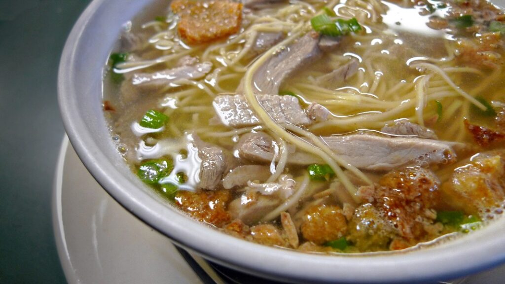 Filipino noodles meals in a bowl