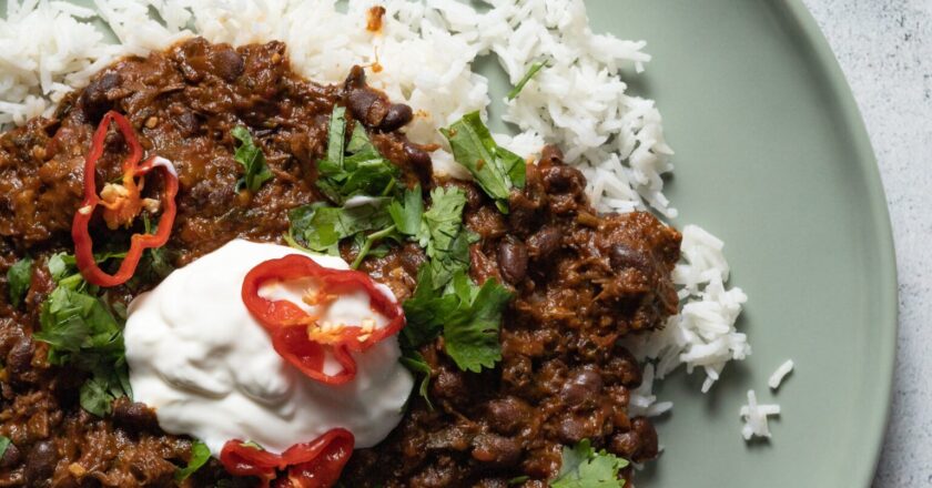 What are some 3 ingredient ground beef recipes?